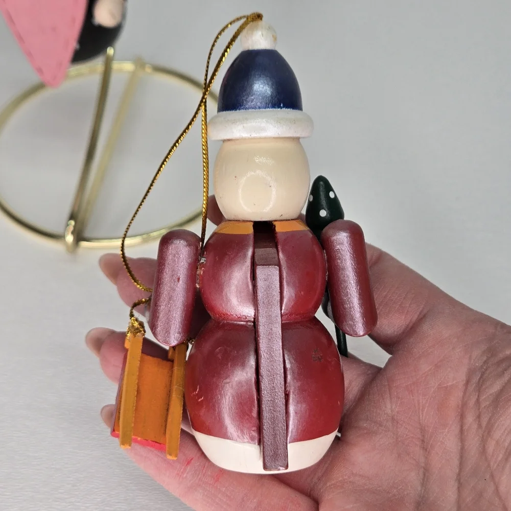 VTG Wooden Nutcracker Snowmen Ornaments Set Of‎ 2 Hand Painted Holiday Frosty
